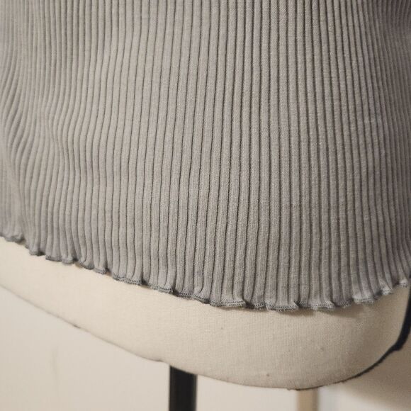 Anne Taylor Silk Cotton Cami soft lighweight Gray lace trimmed Tank top sz Small - Picture 6 of 10